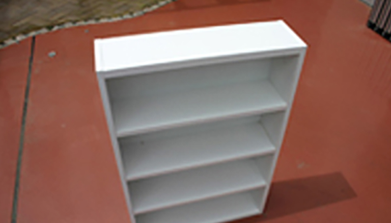 市販のカラーボックスを用意